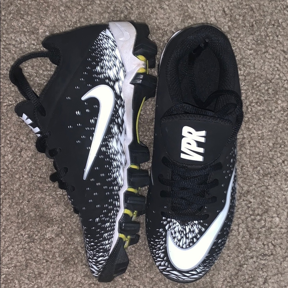 Kids nike cleats